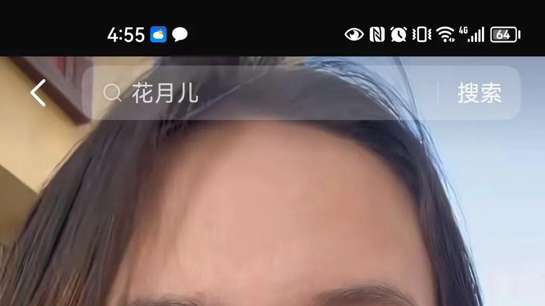 藏獒|22岁女孩晒怼脸自拍照，评论留下6万句吐槽：你秀优越感的样子，真丑！