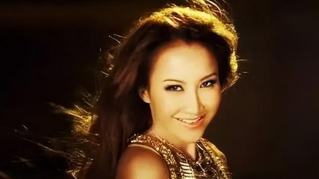 六段感情12次试管均告失败，歌手李玟生无可恋决绝离世，年仅48岁