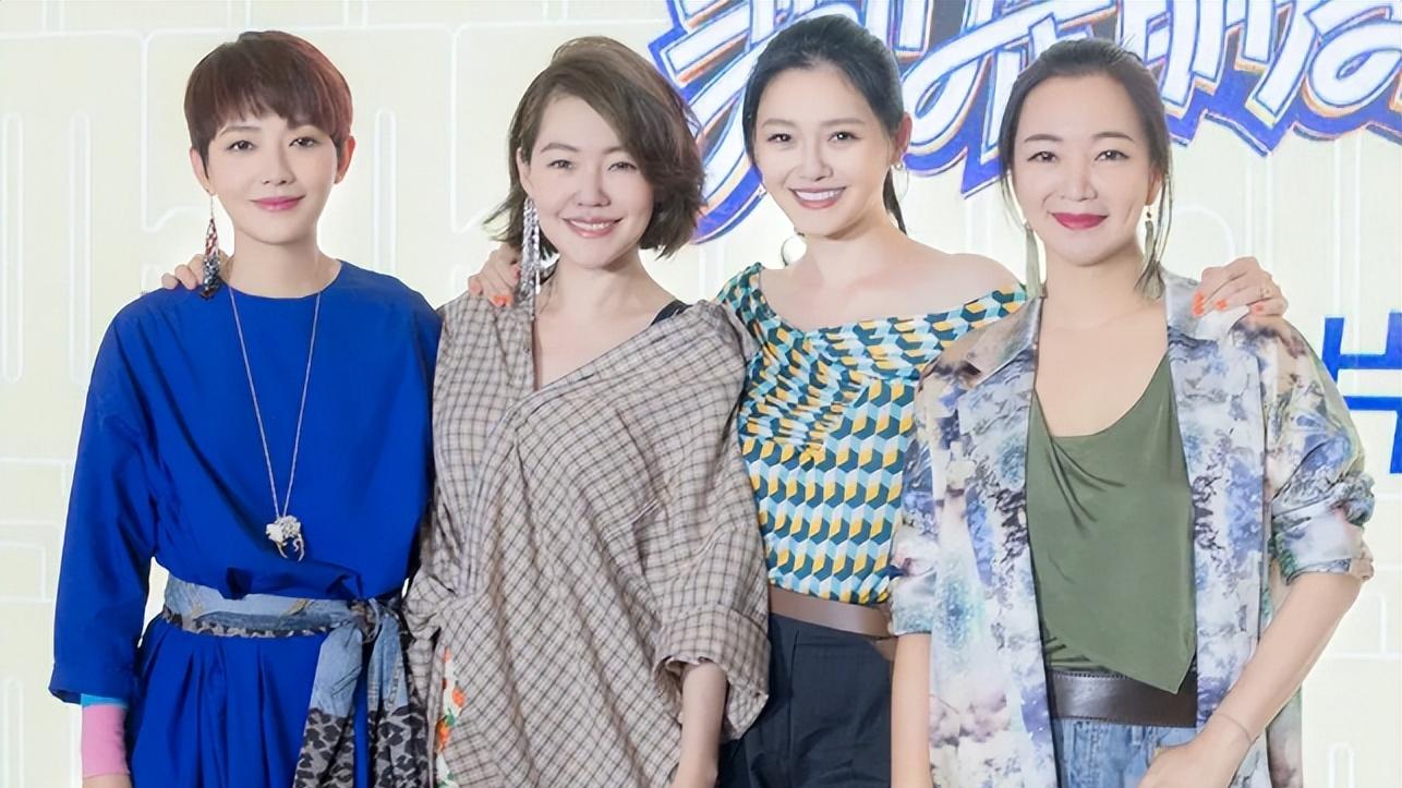 阿雅被曝吸毒后效仿萧敬腾，晒毛发尿液检测结果，评论区被打脸