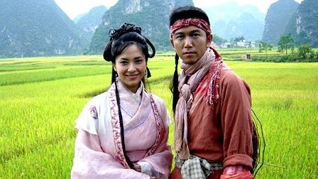 郭羡妮|一个混血港姐沉迷于被骗，差点被封杀