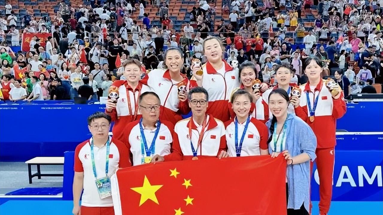 拒绝多支WCBA球队，大运会中国女版库里回校当老师，张敬一真明智