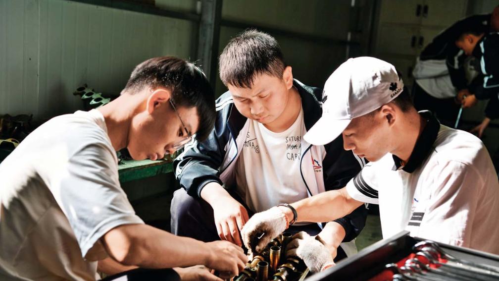 清明节|职业学校是养身体的？某校清明放假七天被讽刺，是谁戴着有色眼镜