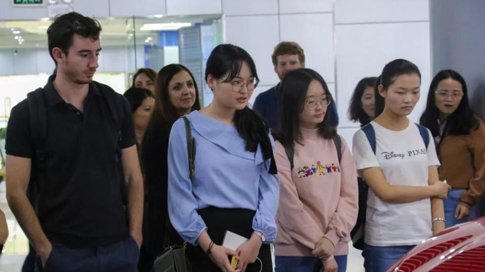 清华硕士吐槽求职过程，被人事拉黑还不放简历，大企业的格局呢？