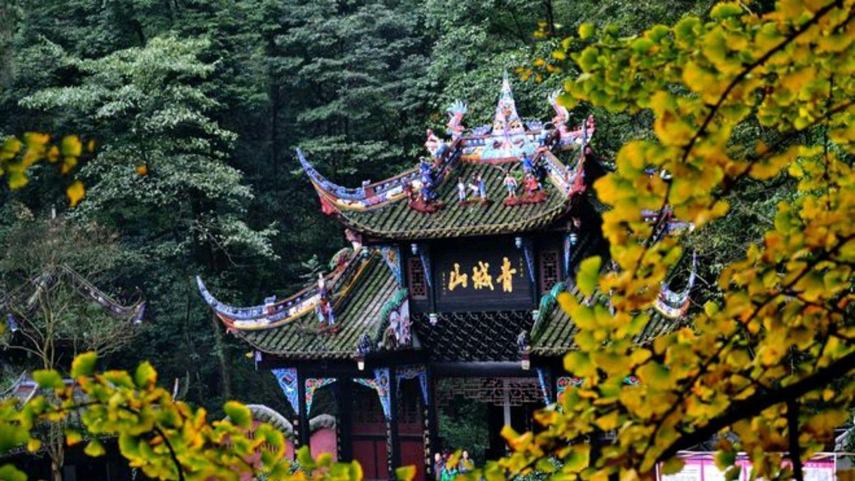 青城山|英国游客拍下四川“青城山”照片，引发热议：真的是大自然的馈赠
