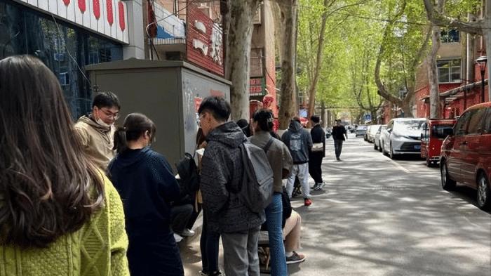 烧烤|6个人驱车来淄博吃烧烤，点了一堆肉，结账时确认3遍不敢信！