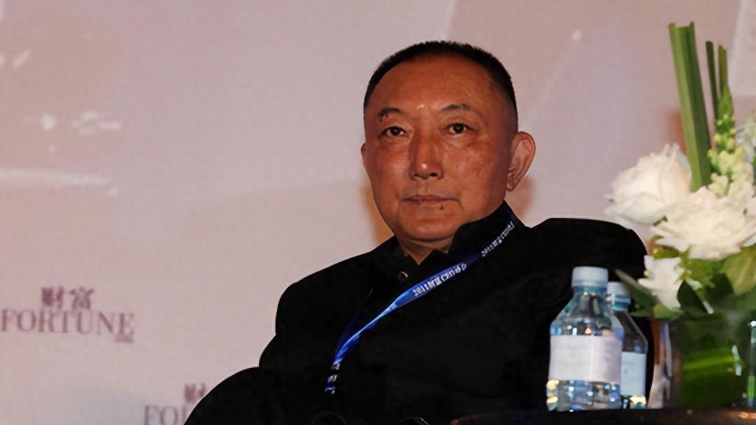 周星驰戏份全被删，成龙镜头能免则免，韩三平到底何许人也