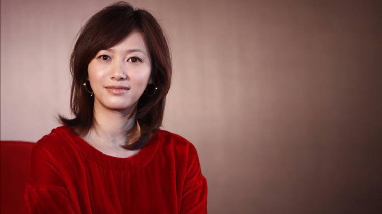 徐静蕾|徐静蕾：宁可多此一举冻卵，也不愿结婚，但枕边人却一直未变