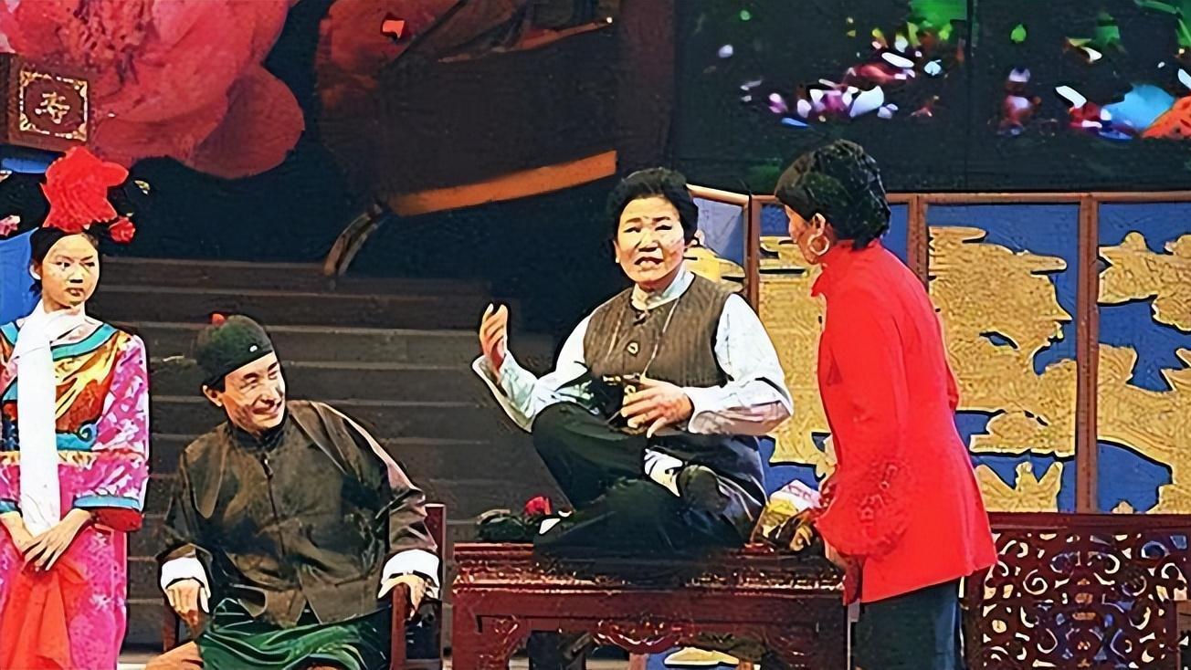 赵丽蓉|赵丽蓉的传奇人生：丈夫女儿接连去世，60岁上春晚成“小品女王”