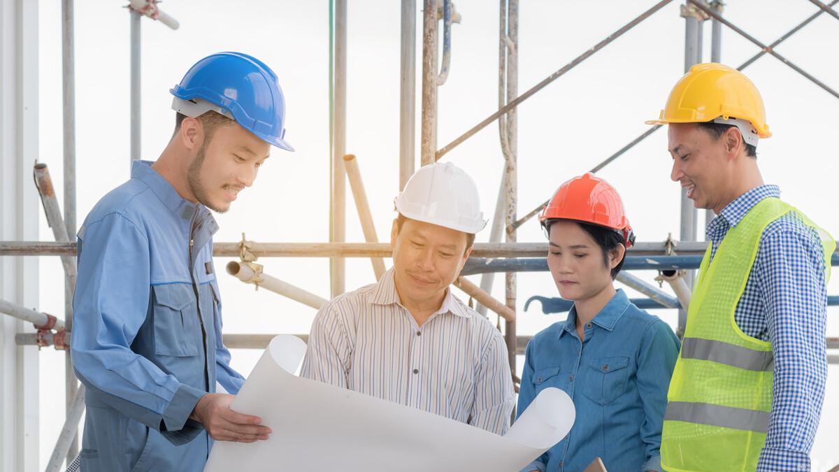 教师|土木建筑类掉坑里，师范类专业或成为坑，高考生如何做职业规划？