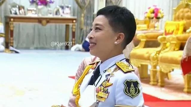 再也没有|想要做回自己的帕查拉公主，恐怕再也没有机会了