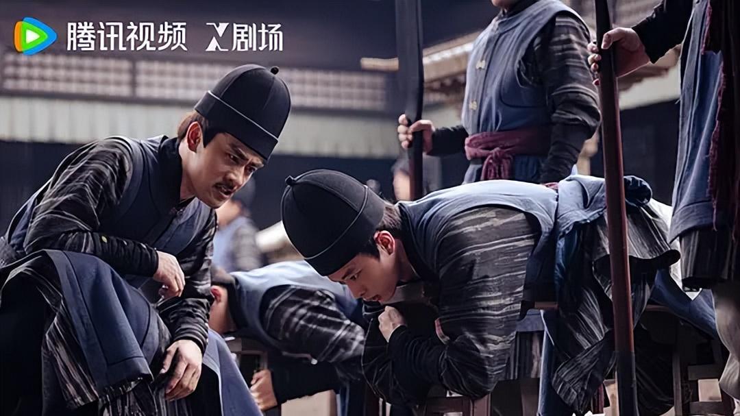 才上线9天，就夺犯罪剧周榜第1！网友：今年第一部让我熬夜追的剧