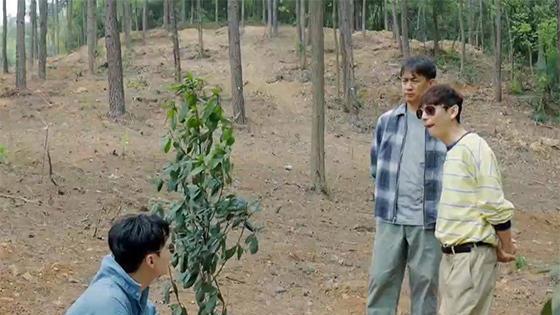 刘宪华|刘宪华回应退出《向往的生活》，为给观众带来欢乐承受太大压力