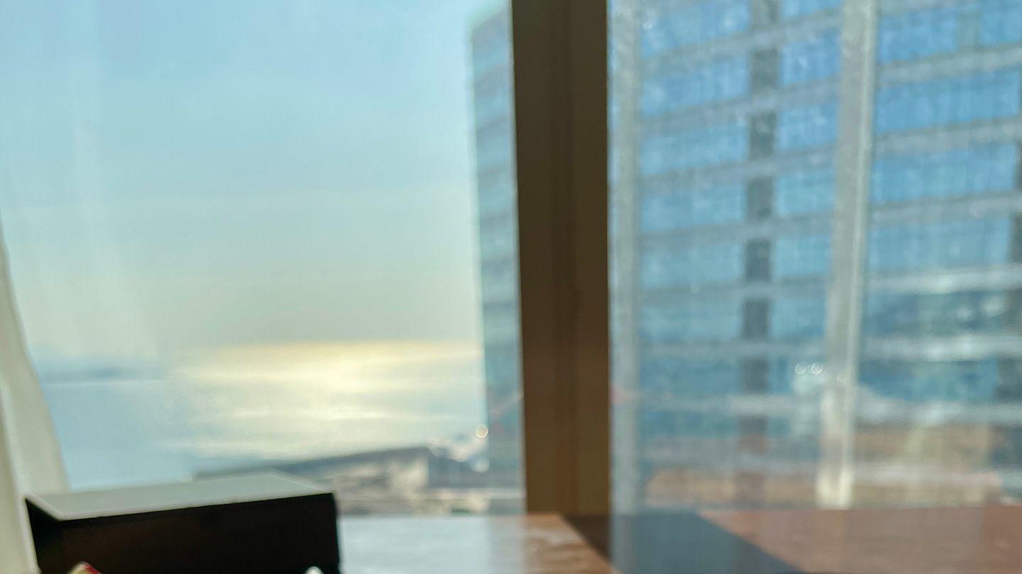 翡翠|冬日的暖阳，翡翠为什么在冬天佩戴更养人?