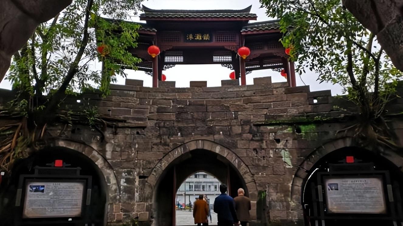 古镇|重庆“被遗忘”的2座千年古镇，人美景美人还少，值得来一趟