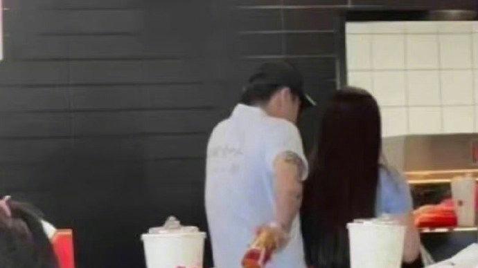 歌手法老发博澄清传言，将不再发歌不再演出