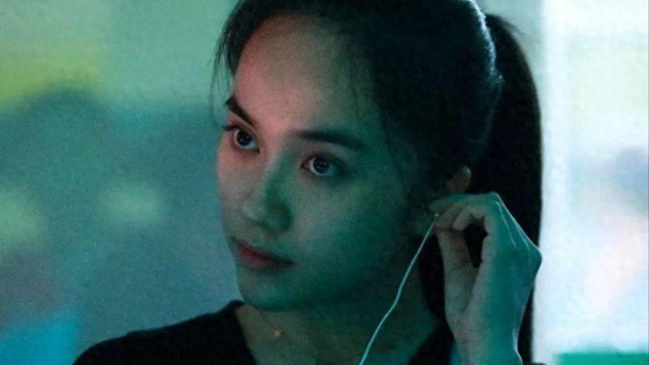 《坚如磐石》张国立的X暗示，被张艺谋处理过，看懂后我毛骨悚然