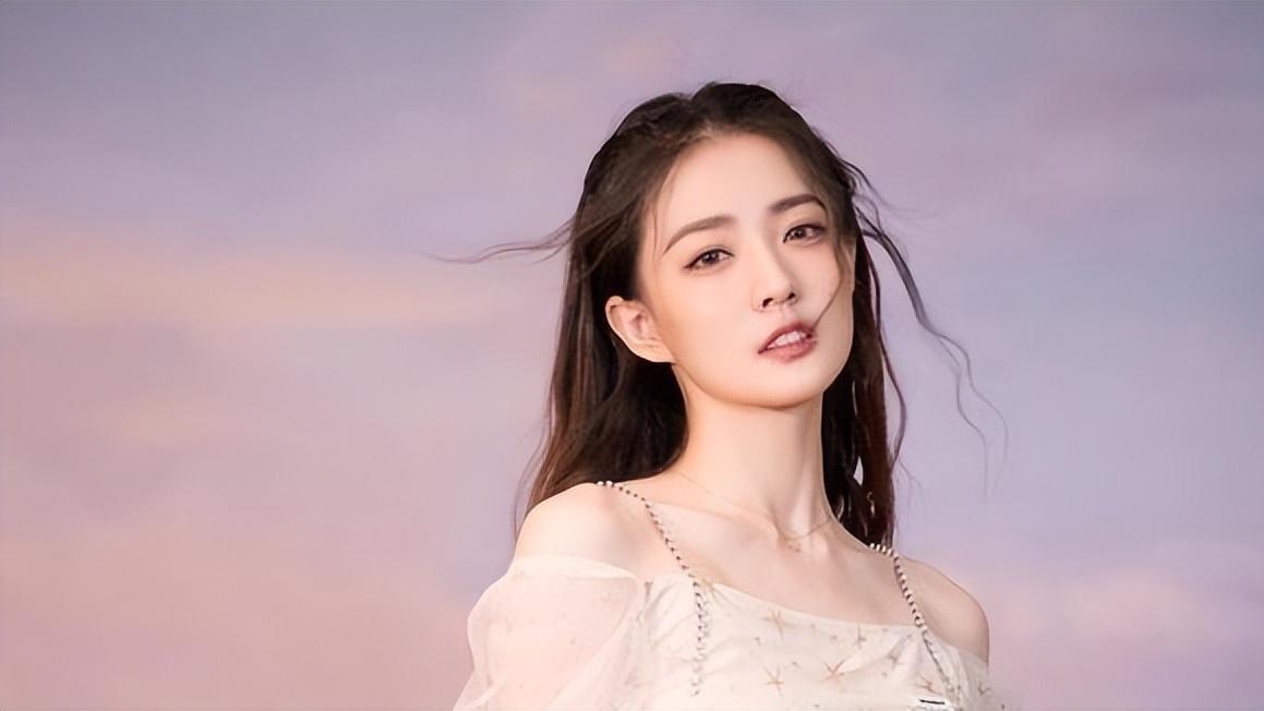 看完《金牌客服董董恩》，才知当年乔任梁对徐璐的两字评价多准确