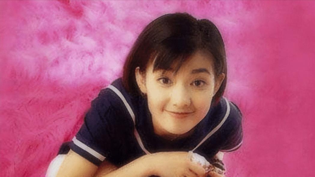 范晓萱|为男友摘子宫，剃寸头打舌环，45岁范晓萱从仙女沦为了魔女