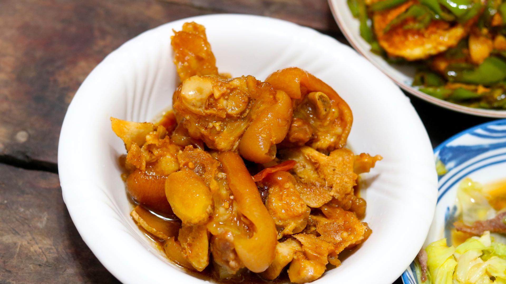 猪蹄|江西男子晒高考前后伙食，4菜变2菜，猪蹄没了，妈妈：爱吃不吃