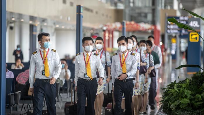 |旅游业重新繁荣，航空公司扩大招聘，非专业出身也有机会当空乘