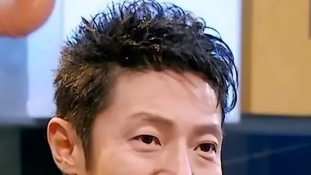 春晚|春晚同款受追捧！杨紫万元大衣轻松断货，秦岚毛衫12分钟售罄