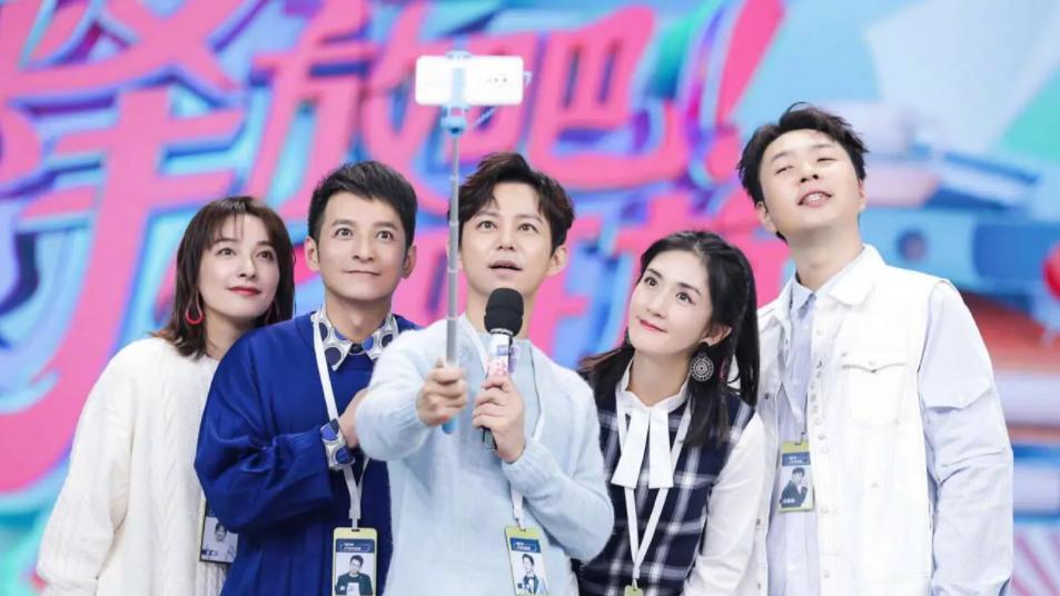 湖南卫视|湖南卫视迎来“辞职潮”，继冯禧之后，又一位美女主持离开