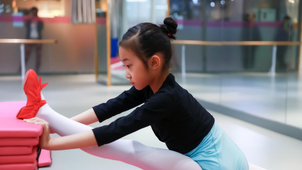 遮羞布盖不住了！赖文慧刘德华关系曝光，原来除了结婚证啥都给了