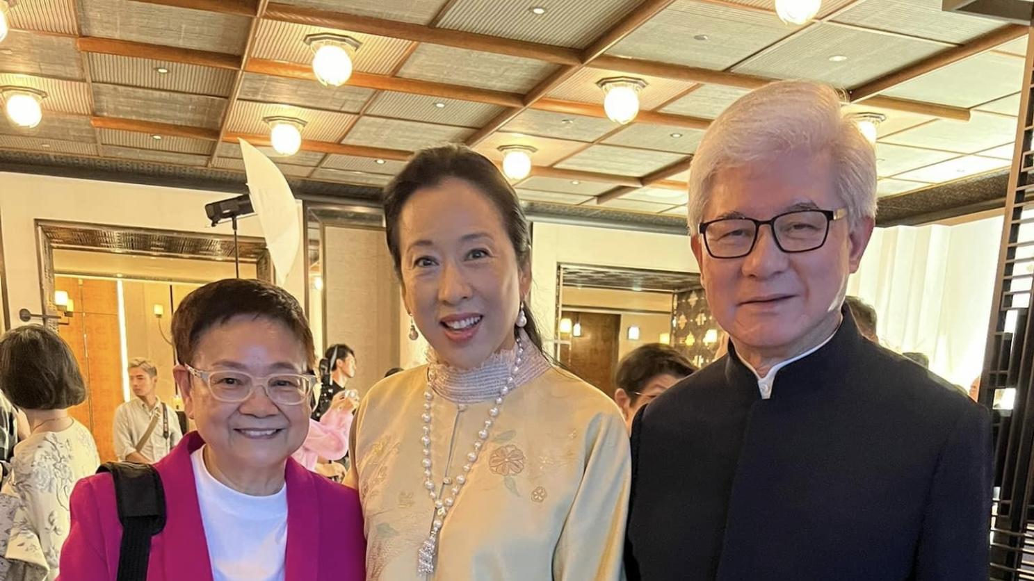 范冰冰|李嘉诚专用医生为儿子办婚礼，名人云集场面热闹，朱玲玲唐装抢镜