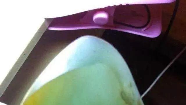 低价入手的原石竟切出“三彩”翡翠