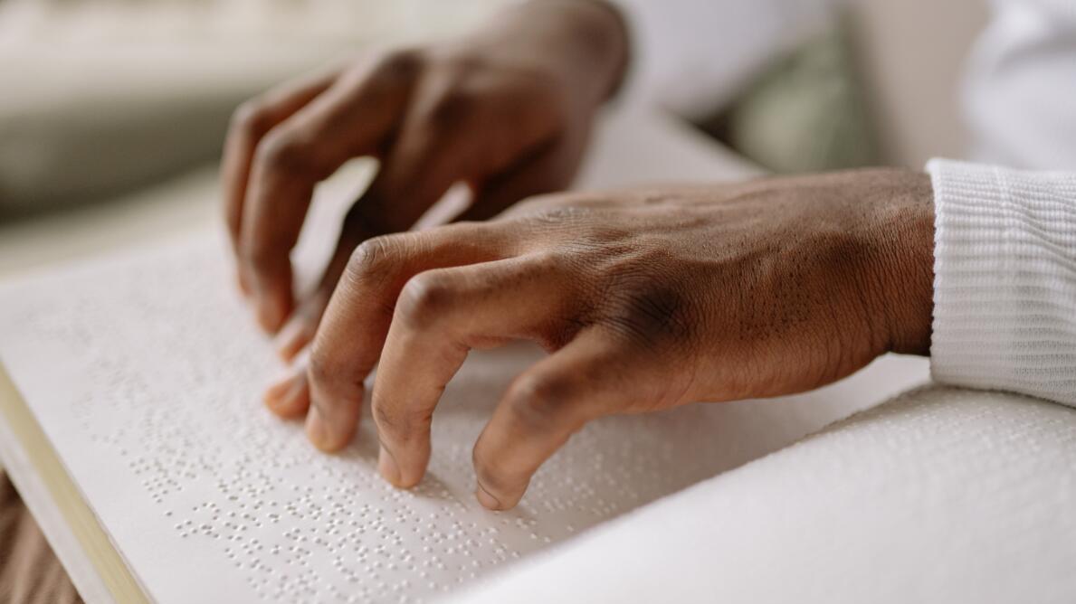 |希望有一天，残疾人不需要以奋发向上来“证明”自己是一个普通人