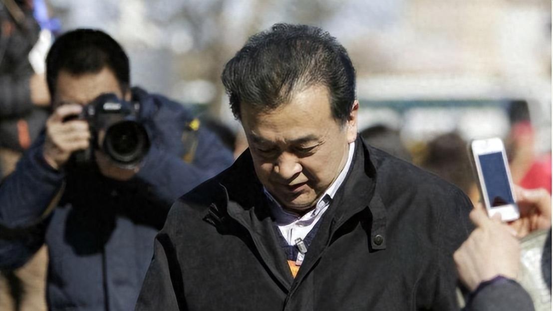 黄宏|上午被免职，下午被带走！登24年春晚却忽然消失的黄宏如今怎样？