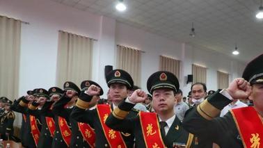 干部转业|团职以上干部转业，如果地方不给实职，那就痛快地选择退休和自主