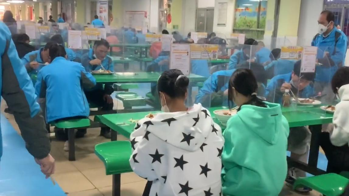 许多|现在工厂90后的都不要了，70后80后的还能找到朝9晚五的工作吗？