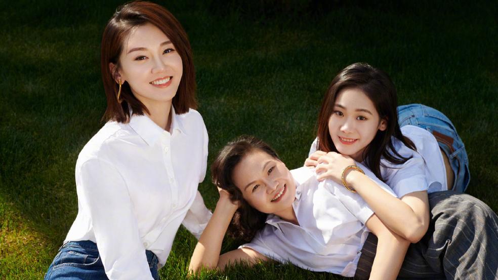 郑恺|郑恺妈妈不愿跟儿媳同住，苗苗接亲妈帮忙带孩子！婆婆态度很现实