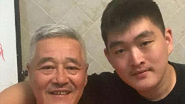 天道好轮回，善恶终有报！66岁的赵本山，竟被儿子毁在这件事上？