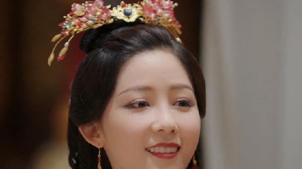 安唯绫|参演《半是蜜糖半是伤》走红，如今安唯绫又凭《浮图缘》圈粉无数