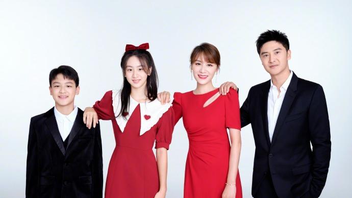 田亮|田亮女儿首秀开门红！单盘6-1险送蛋对手，有父亲的风采