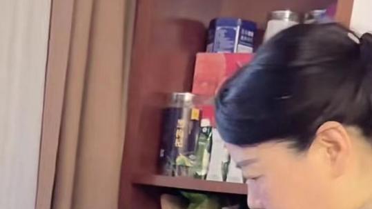 许敏|许敏儿女双全？为妮妮盘发宛如母女，云昊主动养老，郭威出局