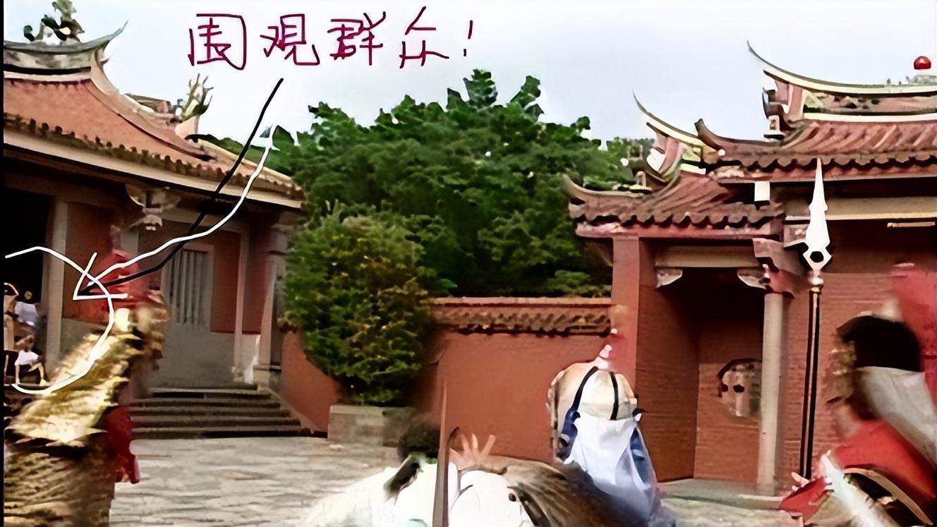 《新白娘子传奇》中让人笑喷的穿帮镜头，最后一张更是离谱