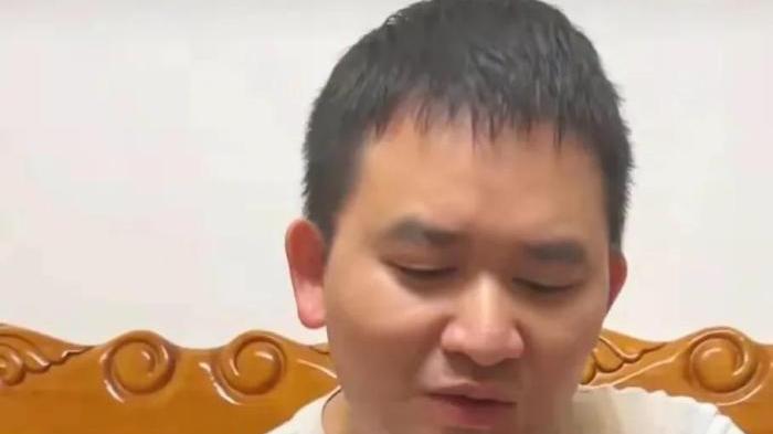 小六|网红小六：被百人举报至封号！网友：太会演戏了！