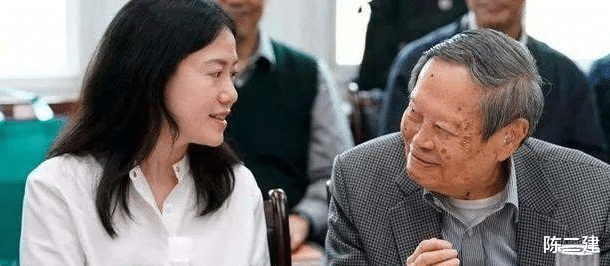 全剧终!杨振宁亮出“底牌”,翁帆万般无奈,只能独自扬帆起航