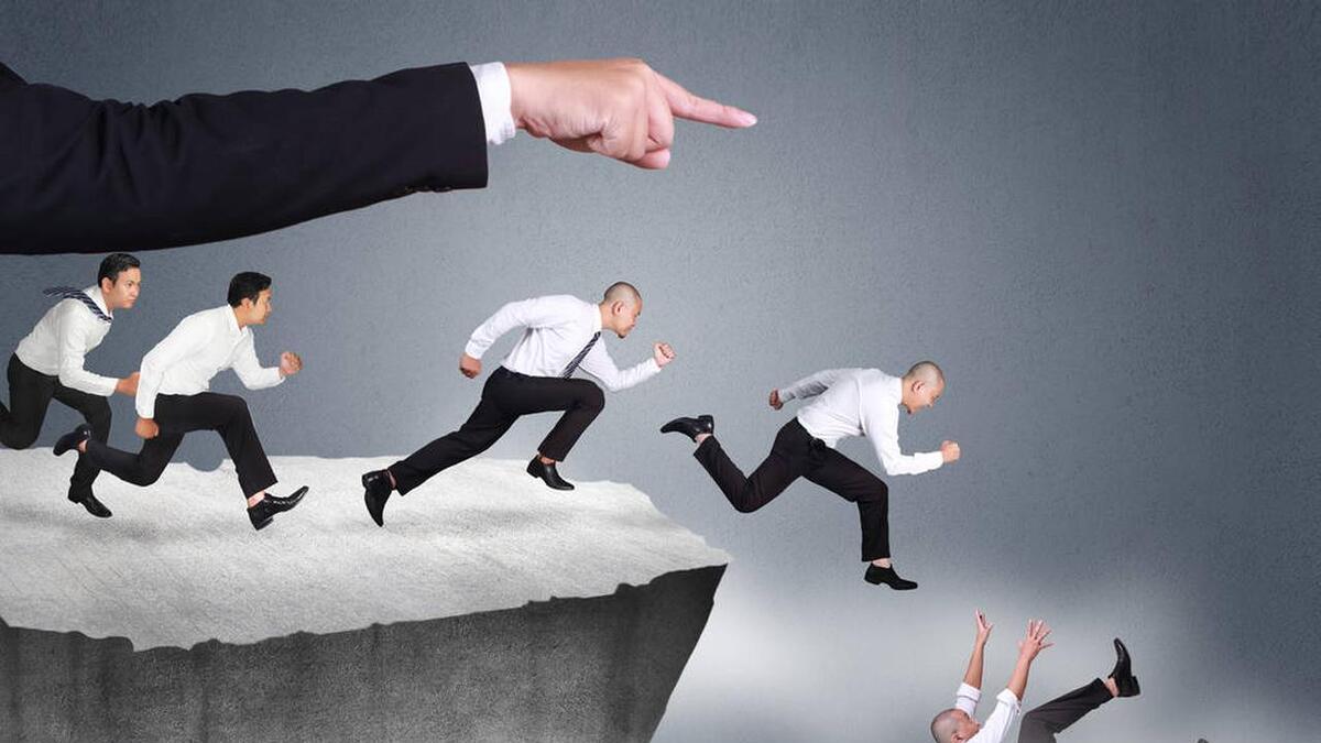 裁员风波：985硕士被末位淘汰，理由让人笑掉大牙！