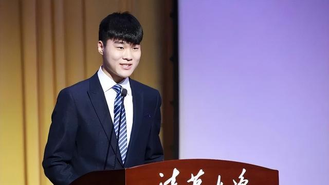 清华大学|清华硕士毕业生吐槽，大厂招聘恶意开低薪恶心人，如同践踏学历