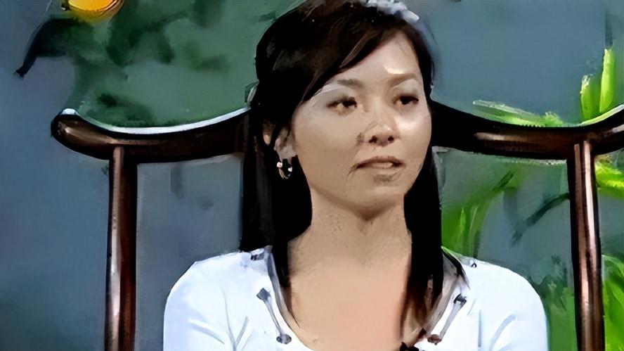 张靓颖：被骗财骗色15年，为其打乳钉，分手还被坑6亿分手费！