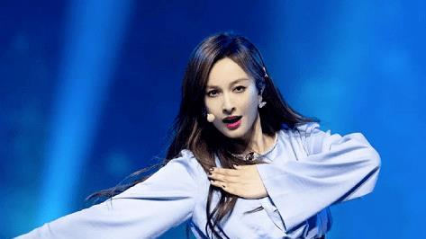 吴昕|吴昕，一位从小透明逆袭成全能一姐的女艺人