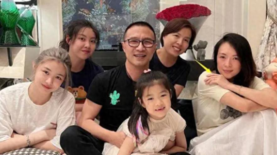 知名娱记曝出猛料：汪峰章子怡离婚绝非想象的简单，两人双双出轨，各玩各的