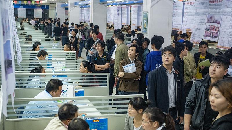 求职|现在的就业确实很难。但大学生找工作一定是最简单的。