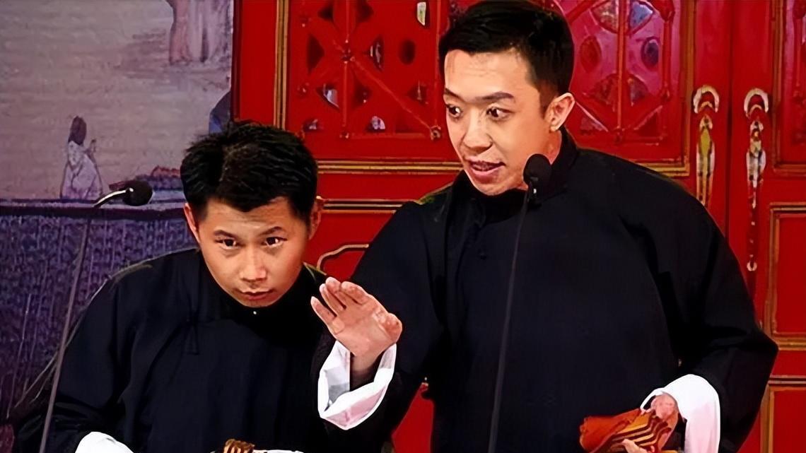 看岳云鹏和德云社现状，终于明白，曹云金当年出走并不都为了钱