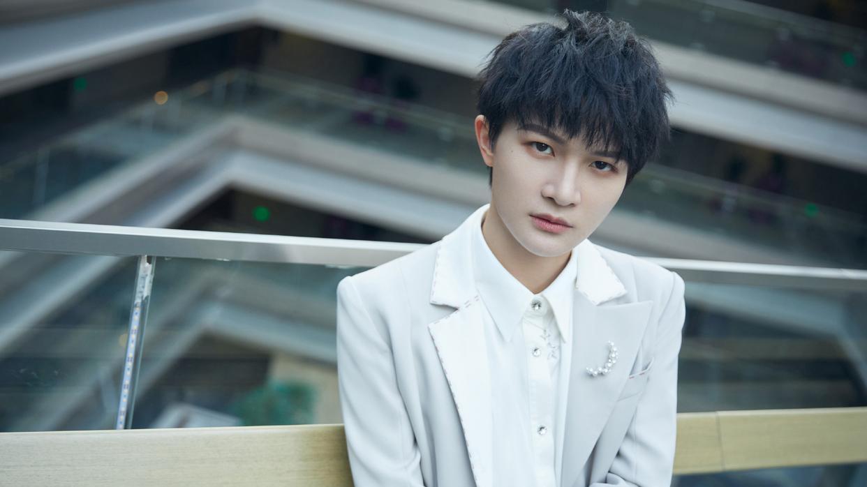 周深|与阎维文搭档！周深强势加盟百花迎春晚会，确认演唱我的祖国！