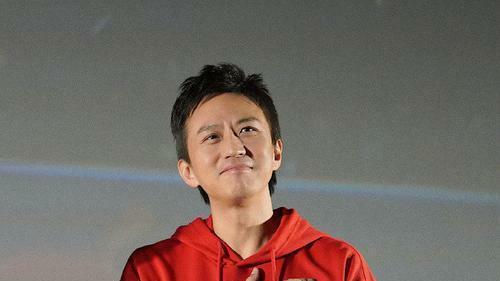 邓超|邓超发博希望《中国乒乓》逆风翻盘，点映仅360万，预测票房1.5亿